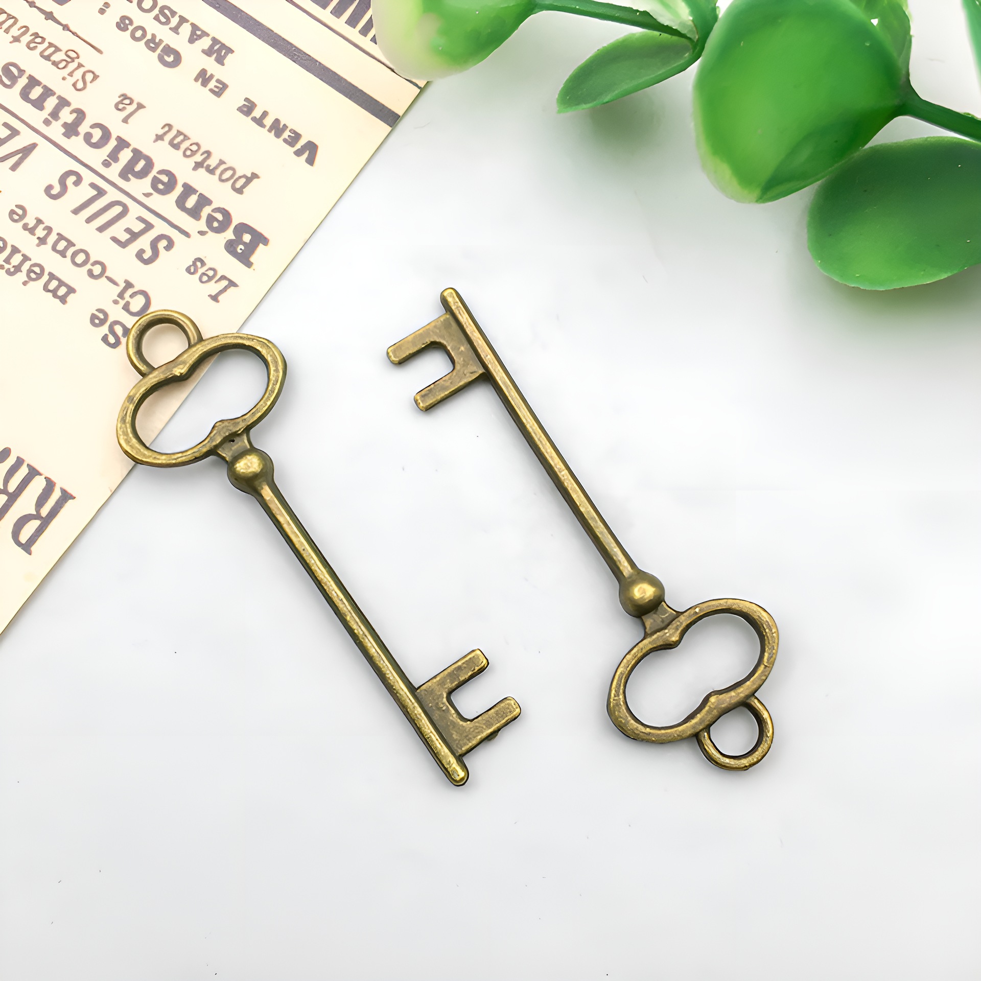 1 antique bronze key 14x40mm-1g-537