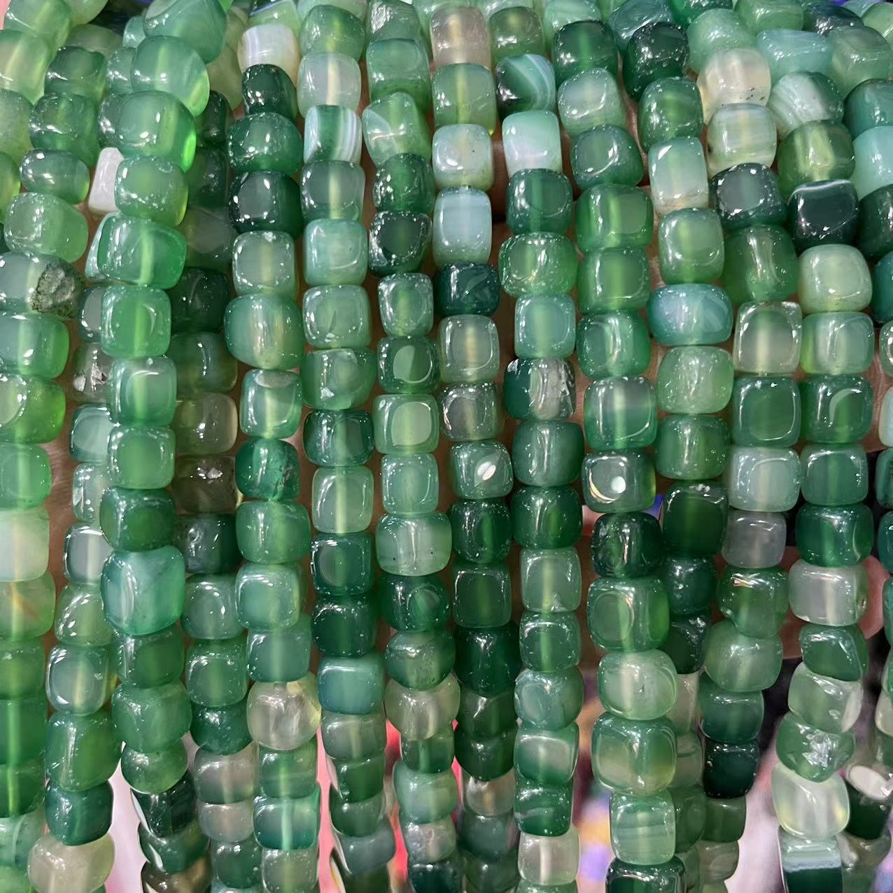 Green agate 1