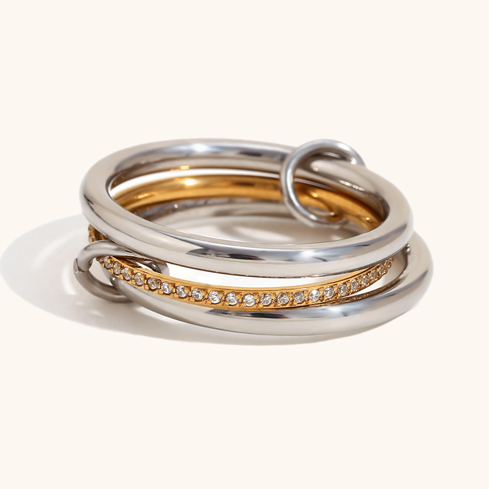 Three-layer rings with diamonds in the middle-two colors 1