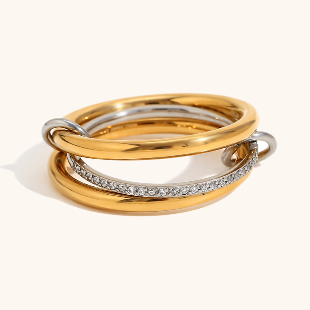 Three-layer rings with diamonds in the middle-two colors 2