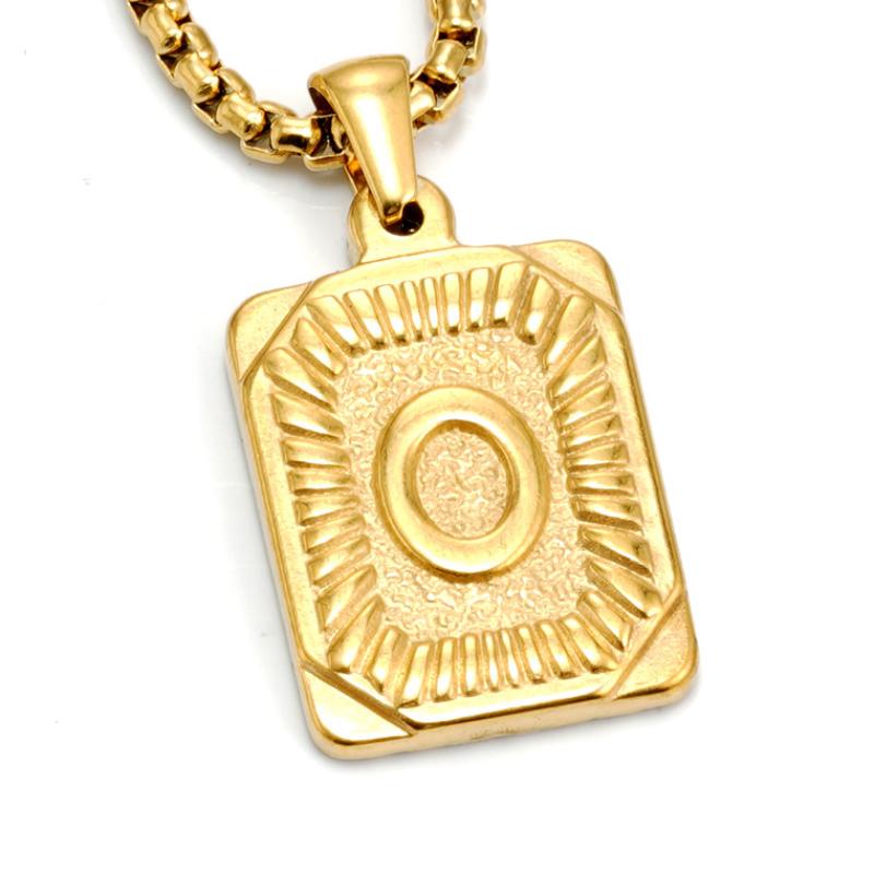 Gold O (including pearl chain)