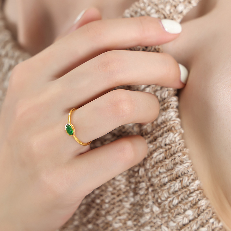 A494-Gold Green Glass Ring