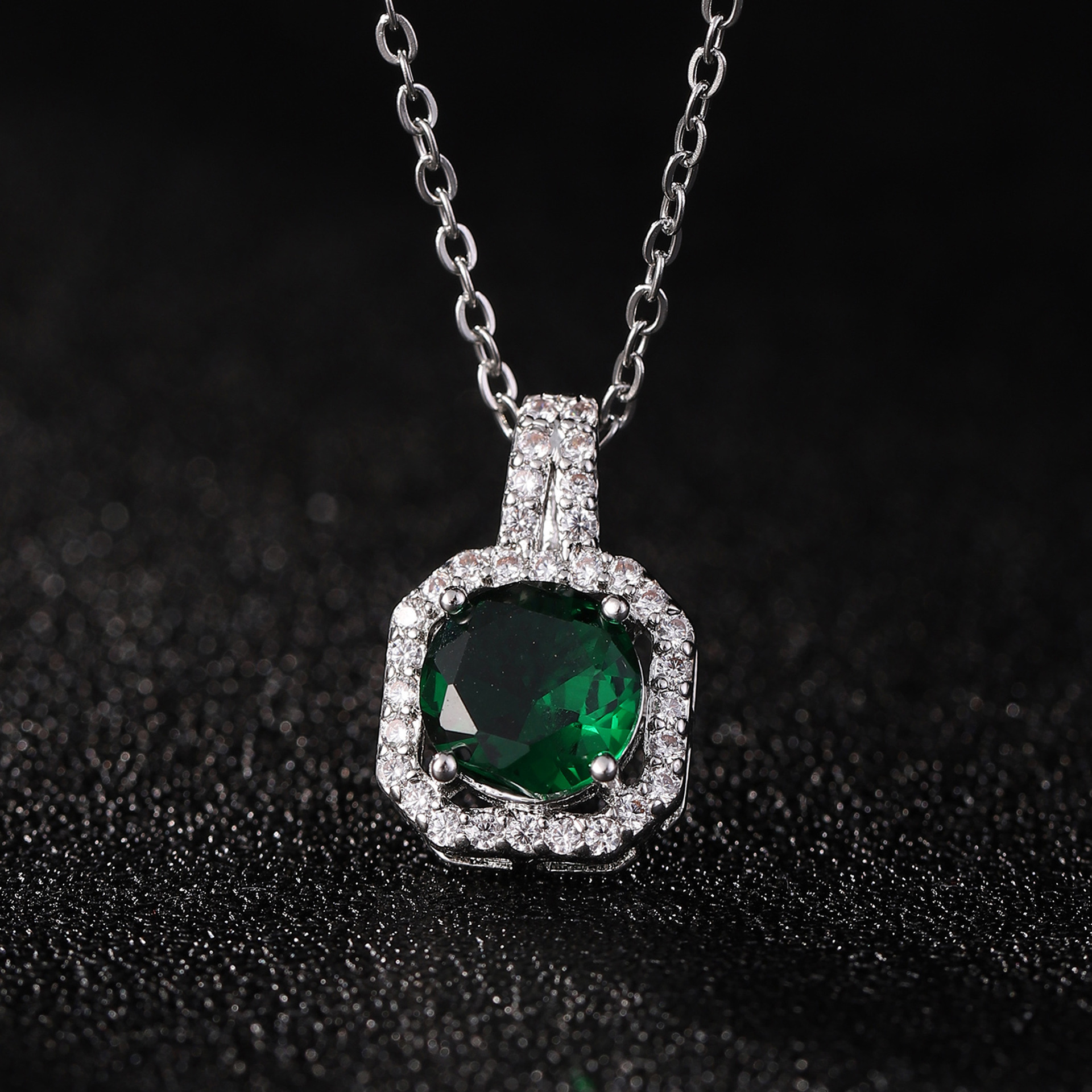 Dark green (single pendant)