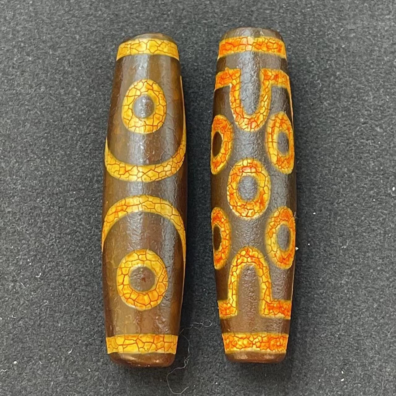 Seven-eyed dzi beads