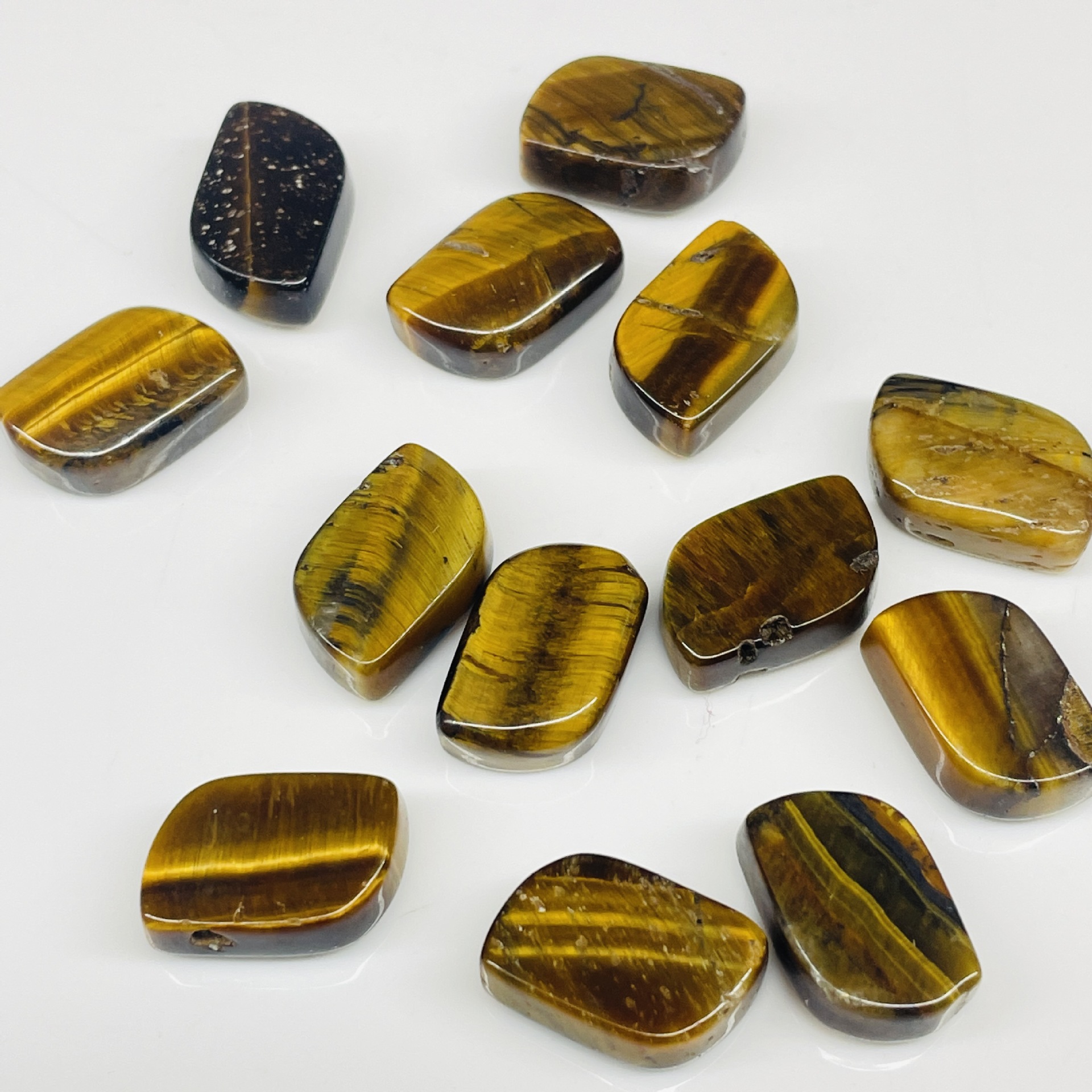 Tiger Eye Stone [15*10 * 6MM]]