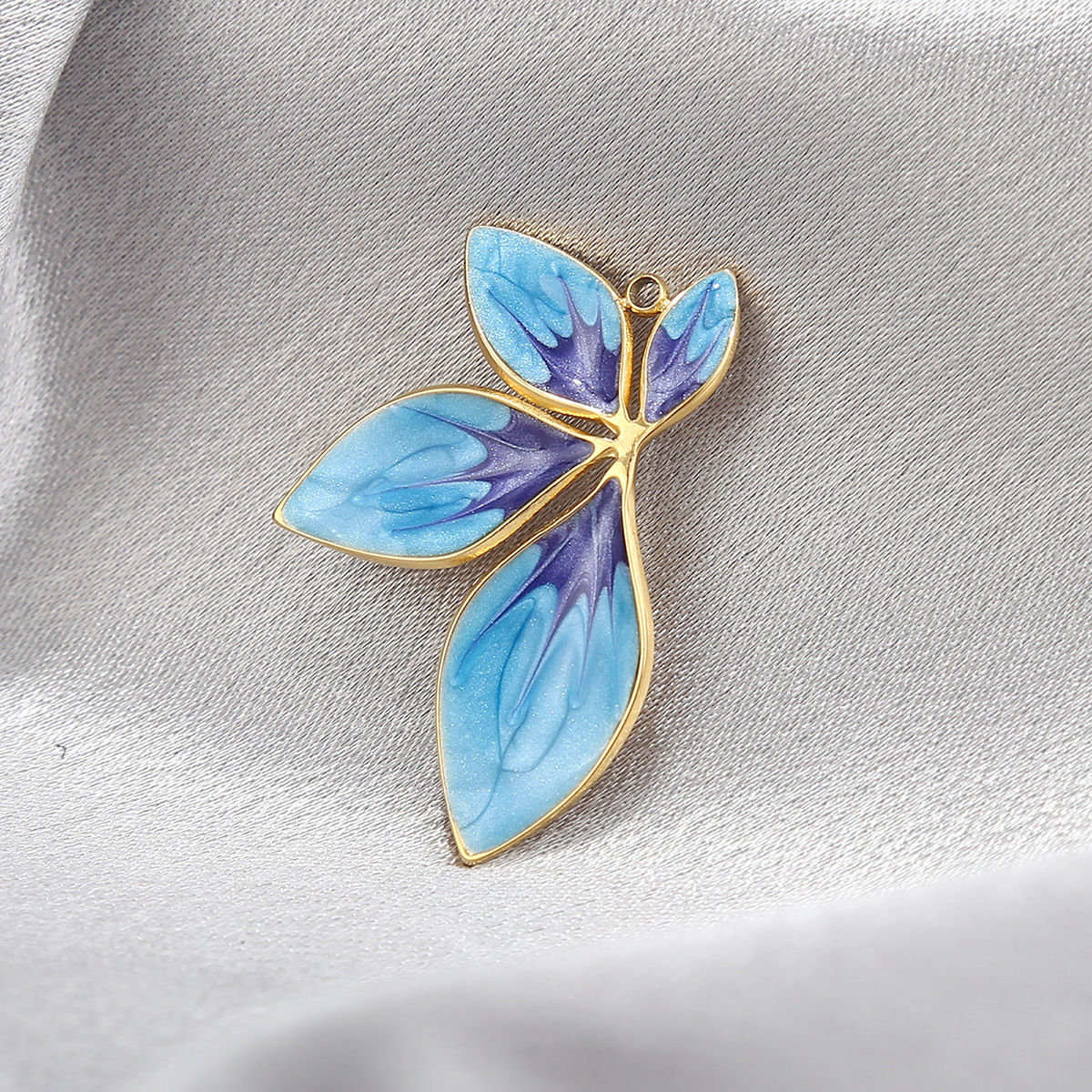 Blue oil drop pendant