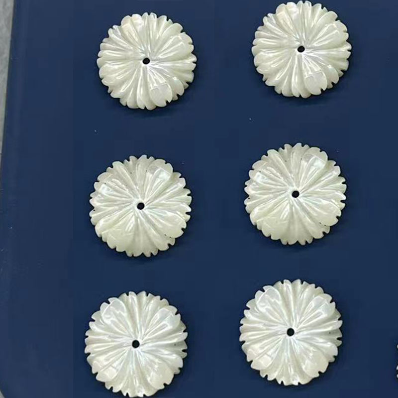 12MM white butterfly shell