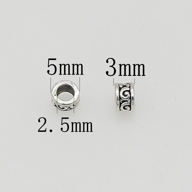 A 5x3mm hole 2.5mm