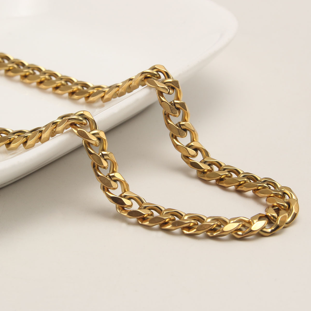 Golden 7.0mm wide 60cm long