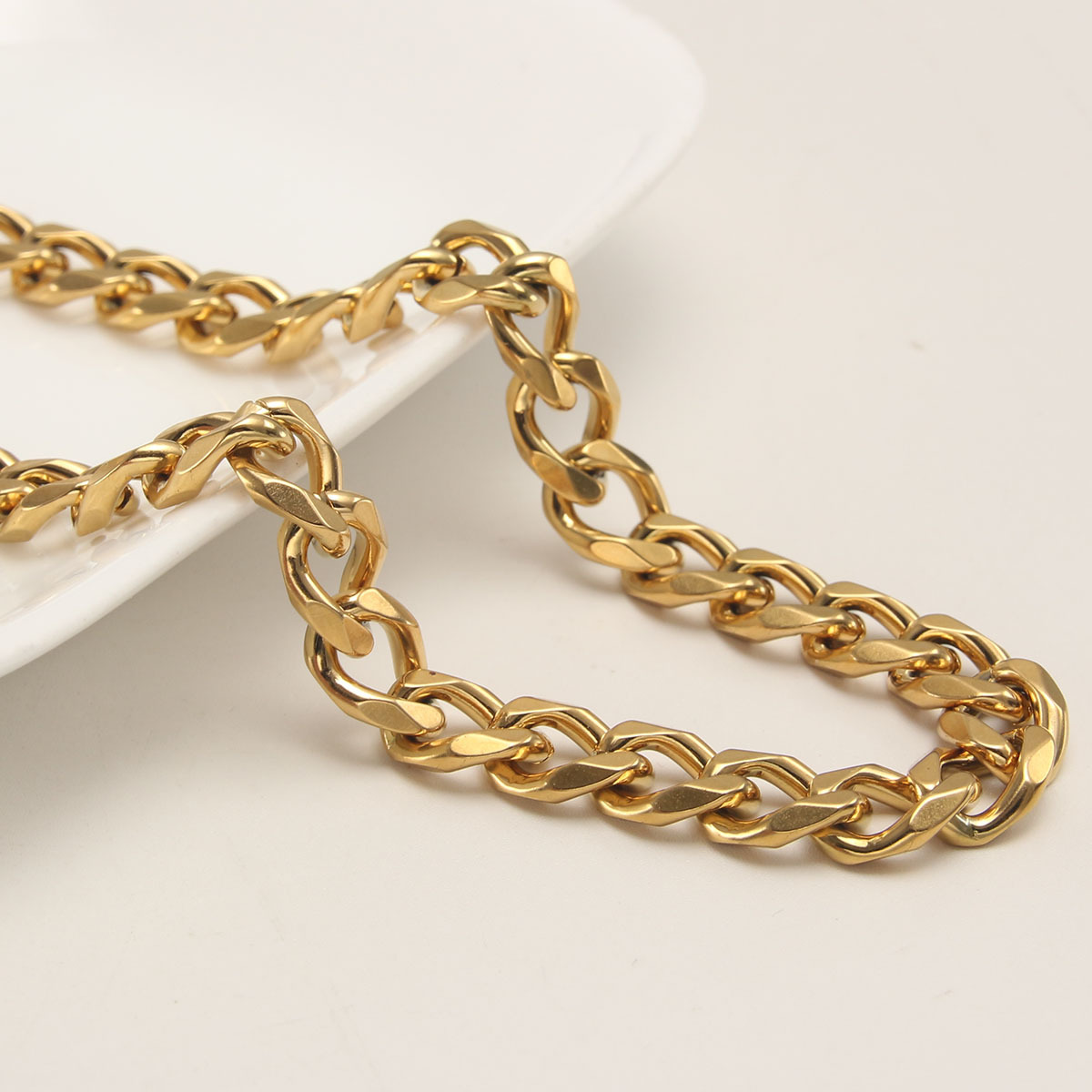 Golden 8.0mm width 70cm length