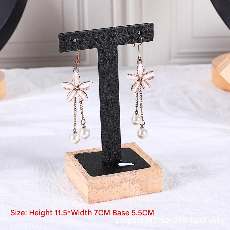 Black leather i-shaped earring stand gray velvet