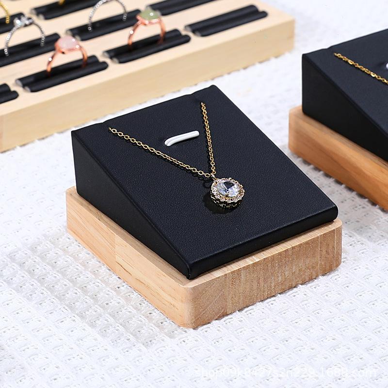 Black leather pendant holder