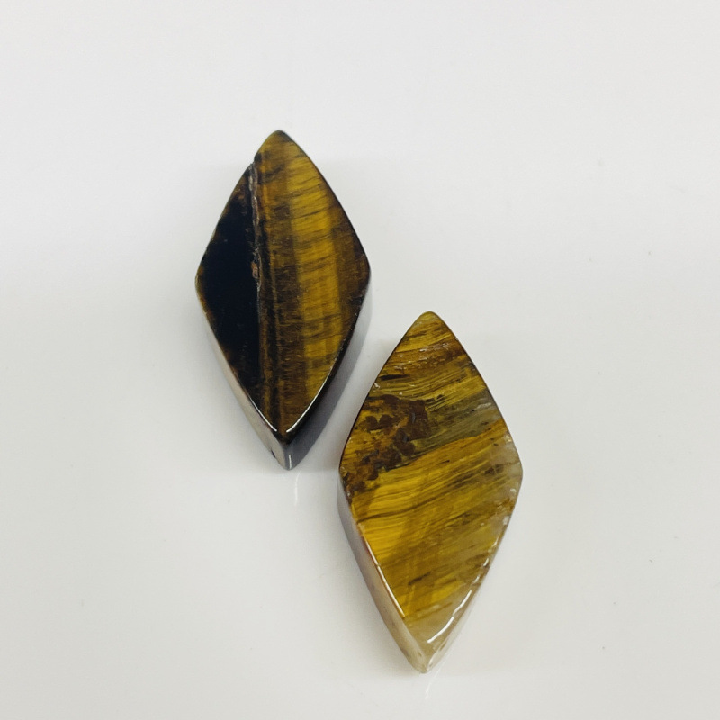 Tiger eye stone [20*11*6mm]