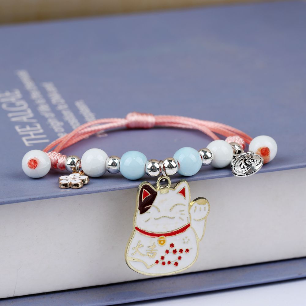 White Lucky Cat