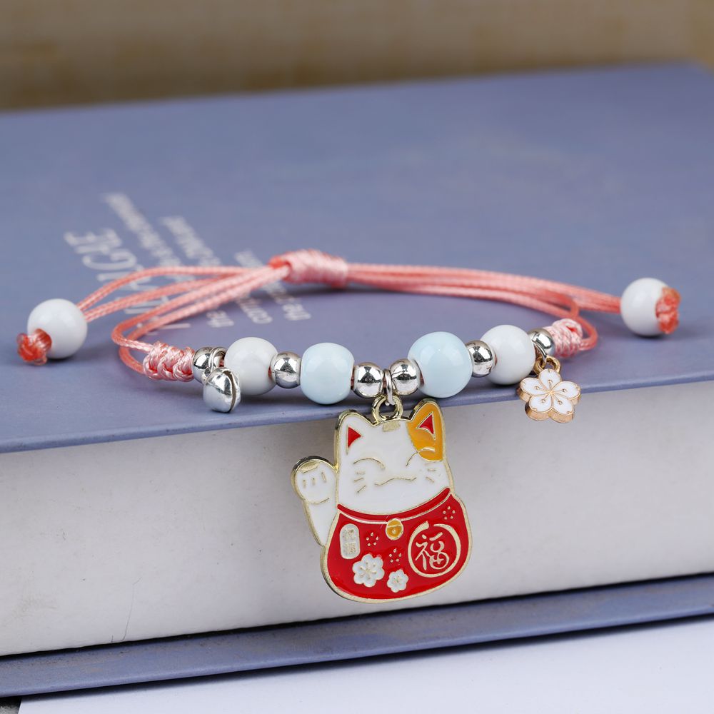 red lucky cat