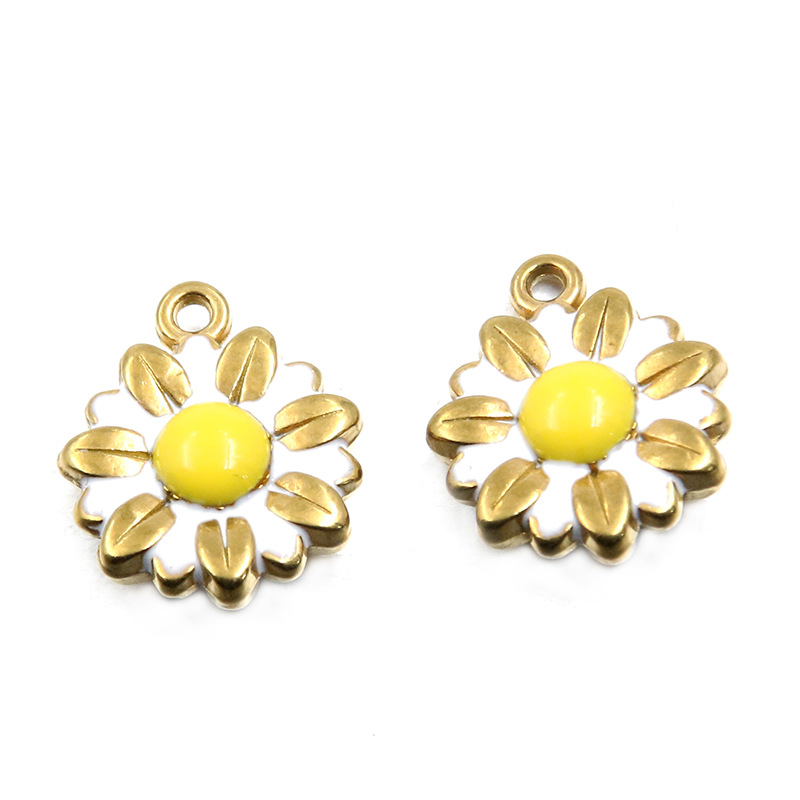 No. 3 White double-sided flower 15X18mm
