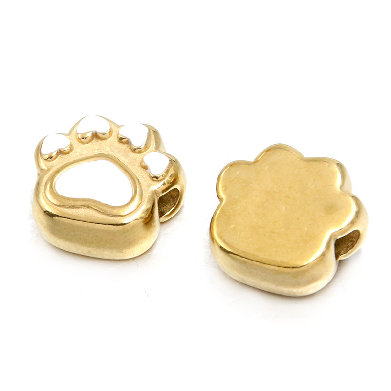 No. 4 White cat paw bead 7X15X14mm