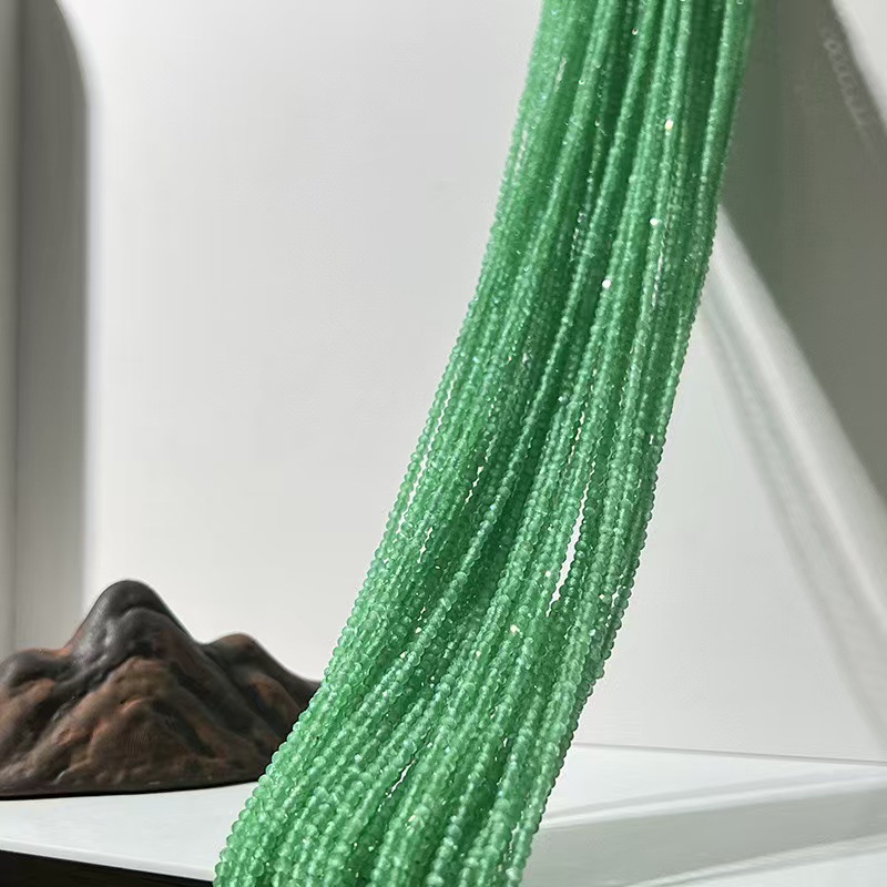 Emerald green cat eye