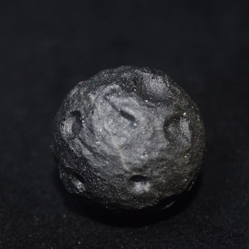 10 black stones