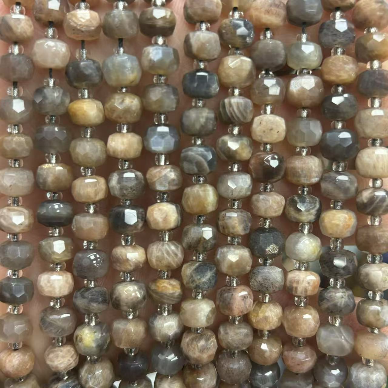 Black sunstone
