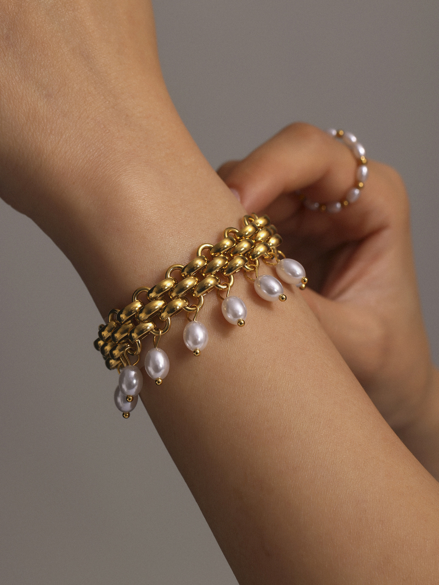 Txe232-gold shell bead bracelet 19cm