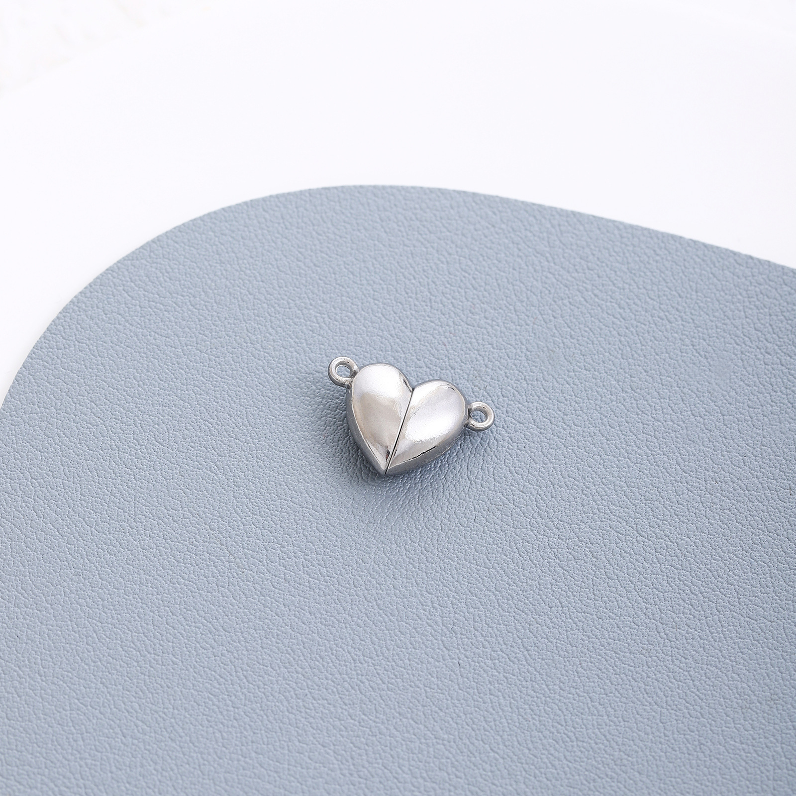 Stainless steel love magnet steel color