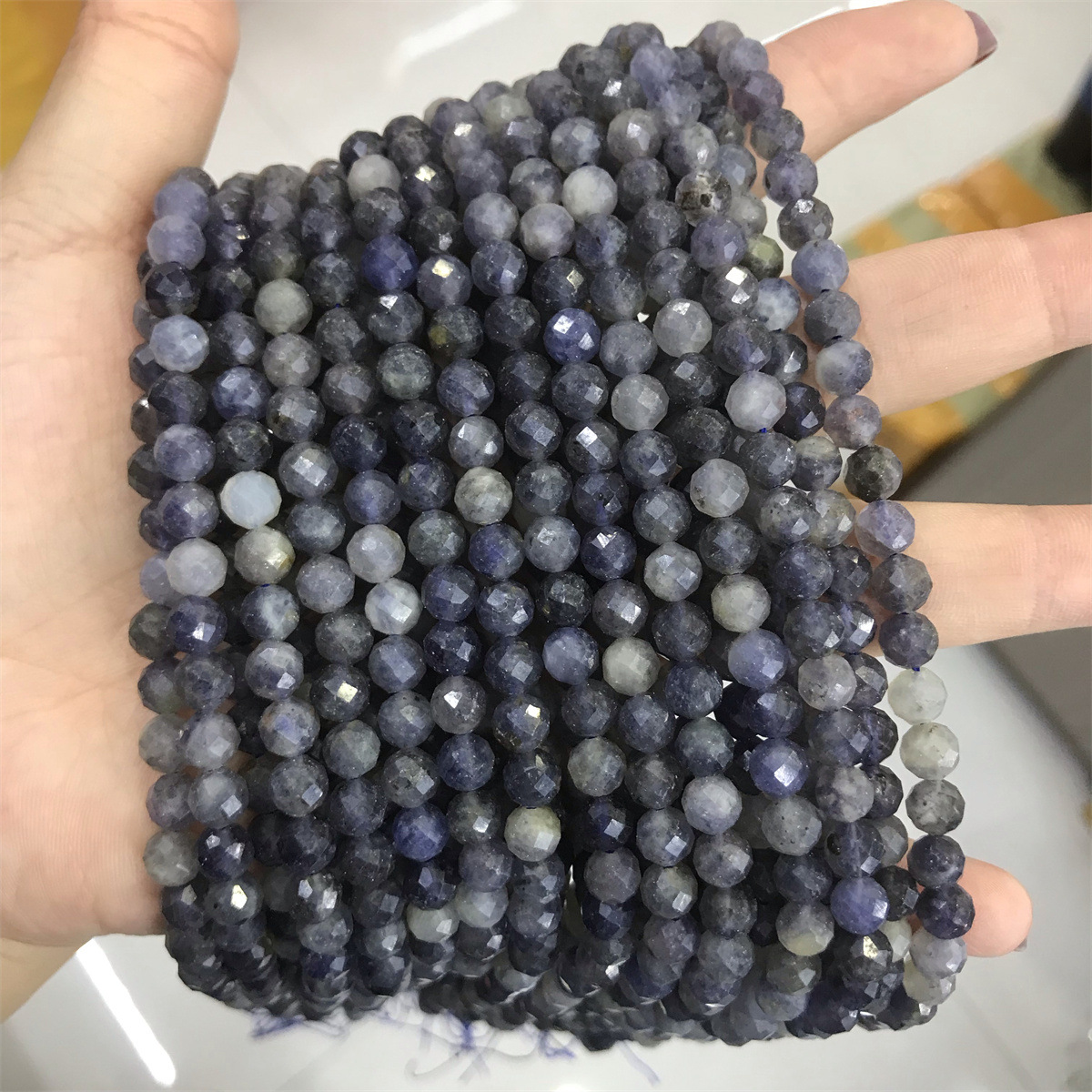 01-6mm pansy bluestone