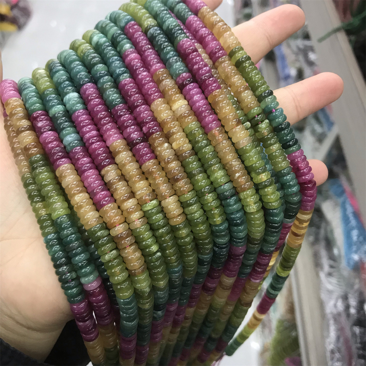 2*6mm gradient imitation tourmaline, about 150 pieces per piece