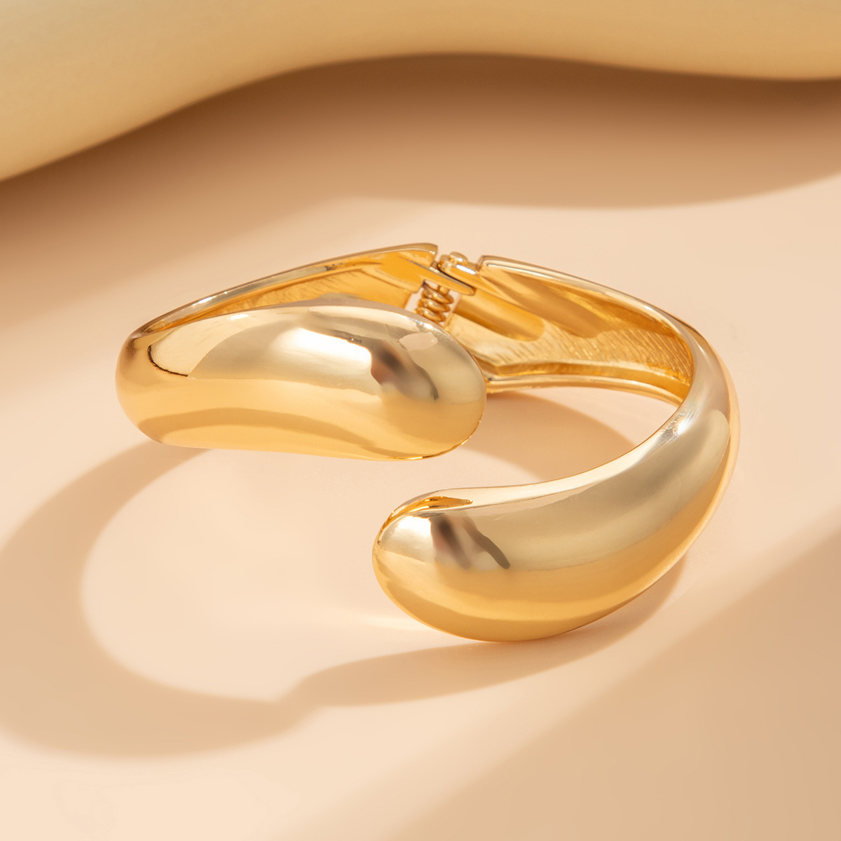 03 bracelet gold 2688
