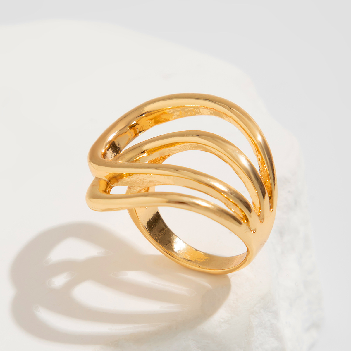 06 ring light gold 0822