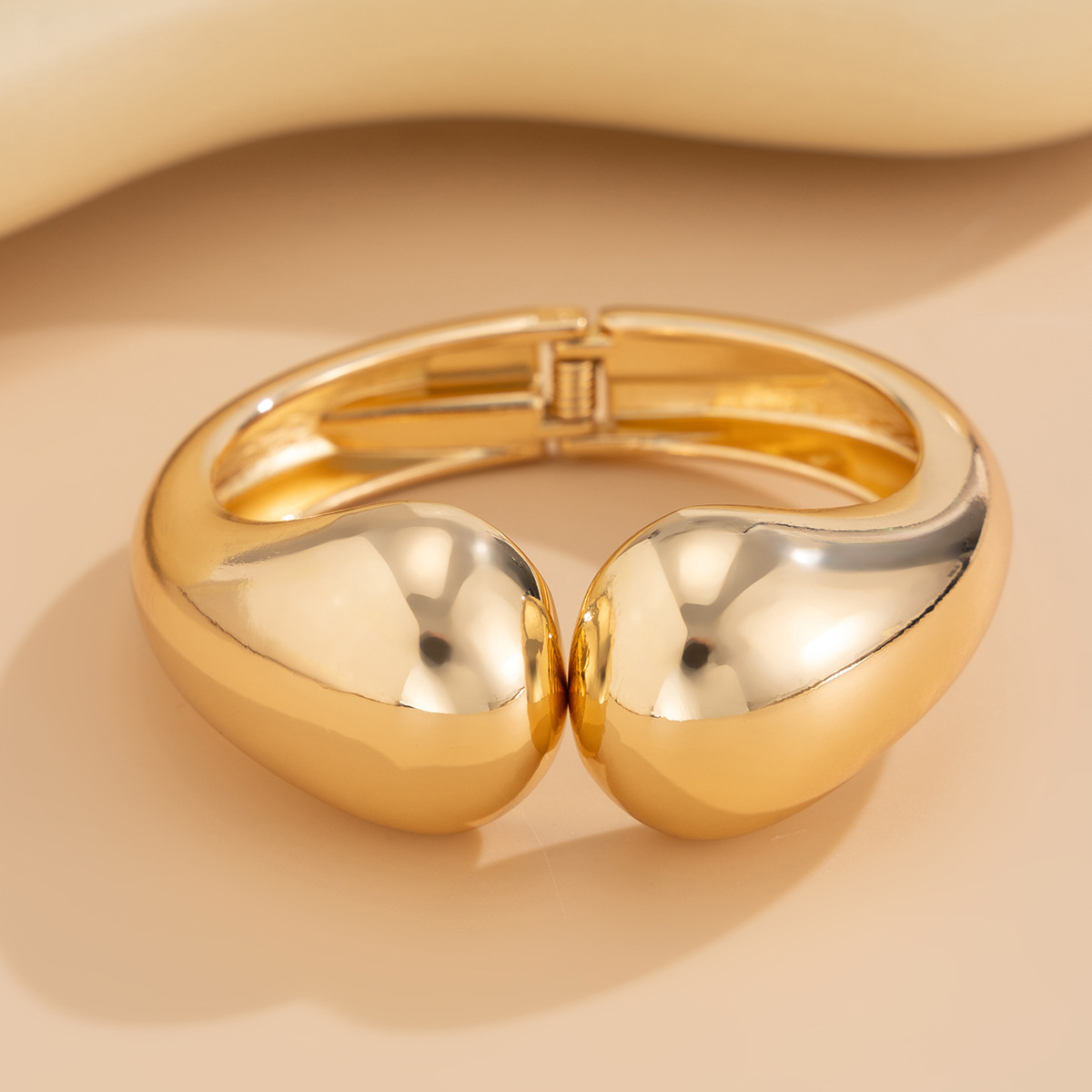 03 bracelet gold 2556