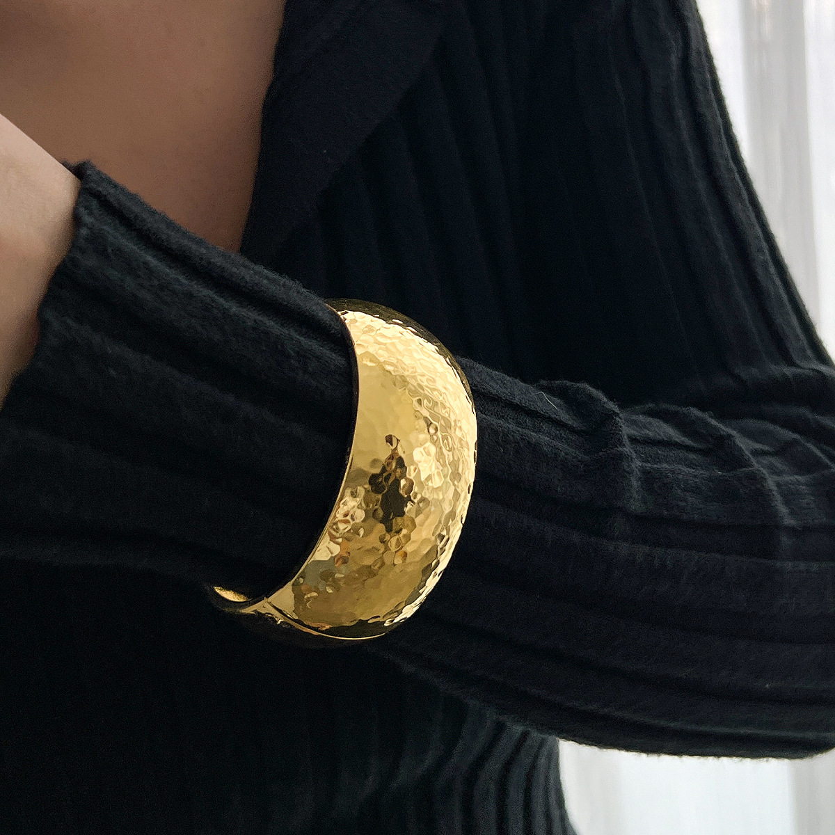 05 bracelet Gold 2539