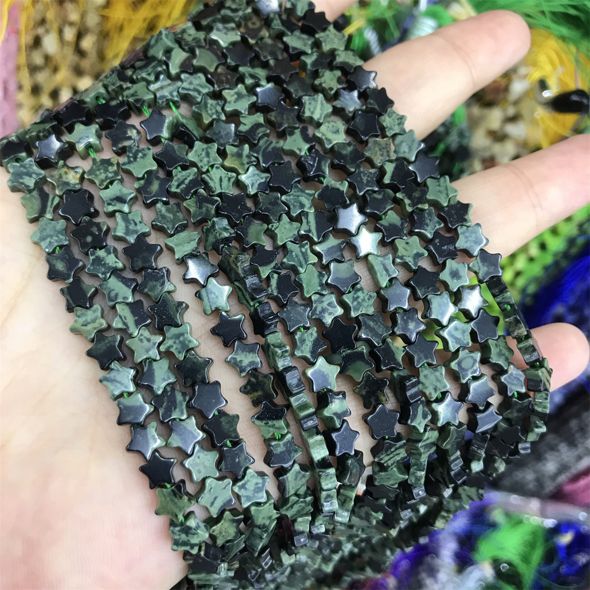 08-green eye bird stone