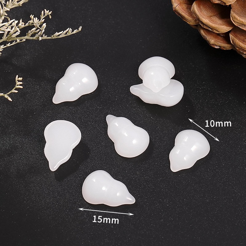 2 white gourd 10 * 15mm