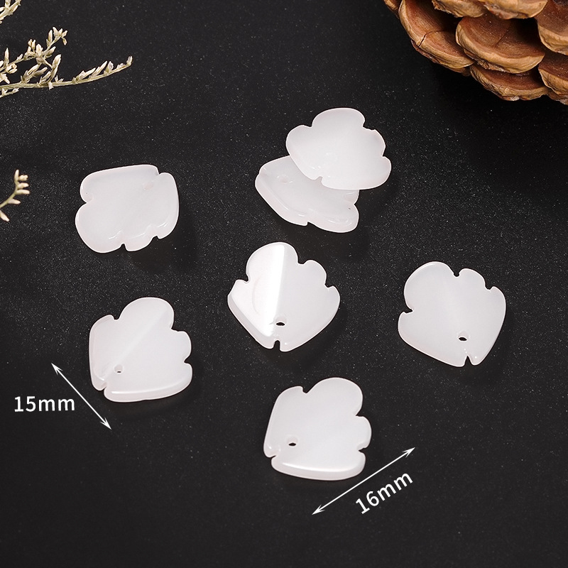 12 white Xiaofei fish style 15 * 16mm