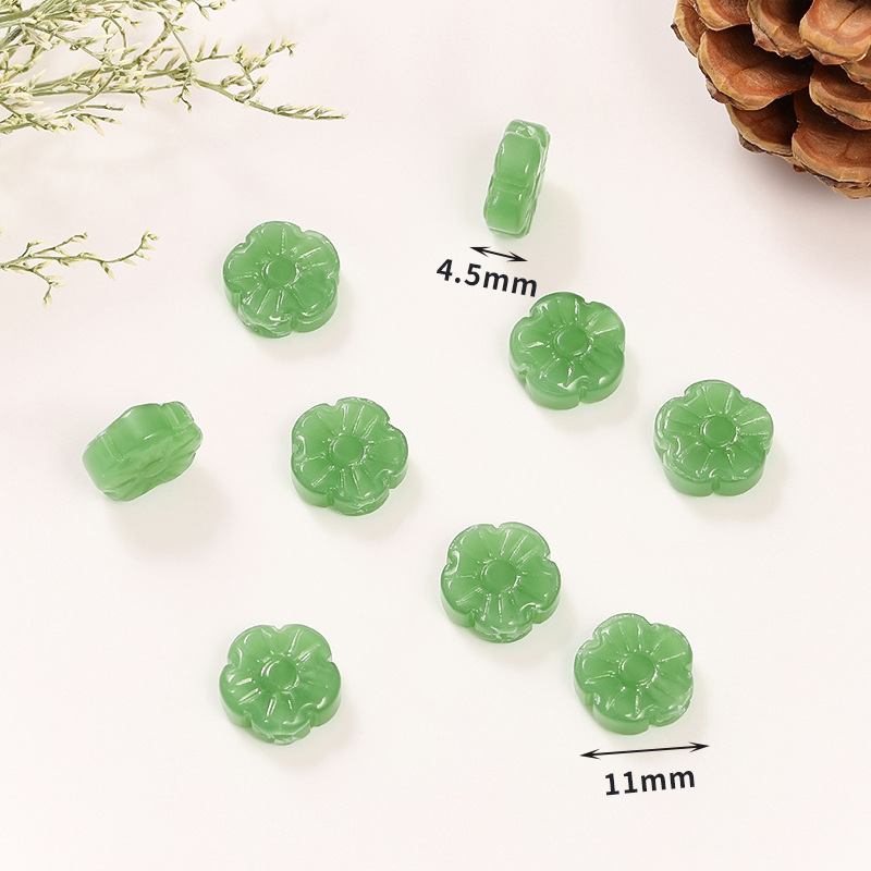 31 dark green five-petal flower 11mm