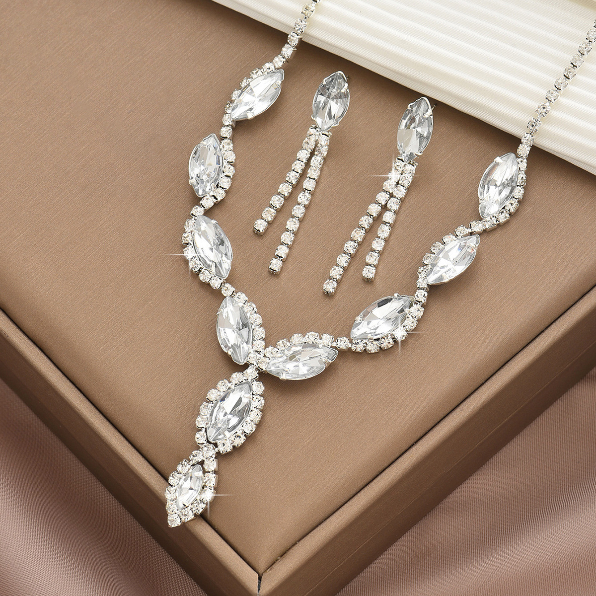 80817701 white