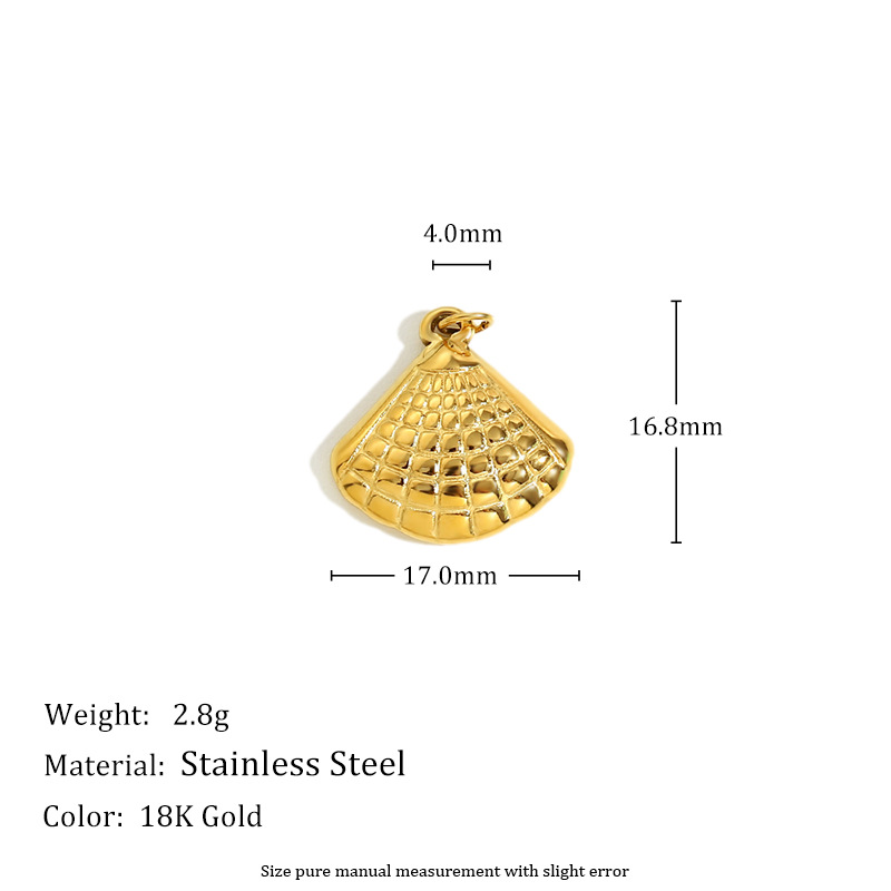 Grid pattern scallop pendant-gold
