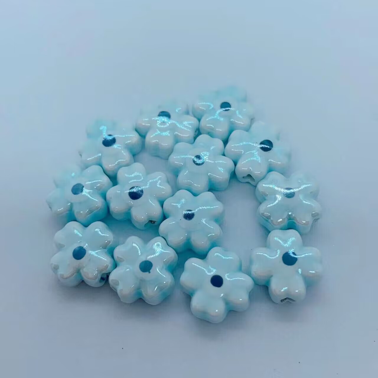 Light Lake Blue Clover