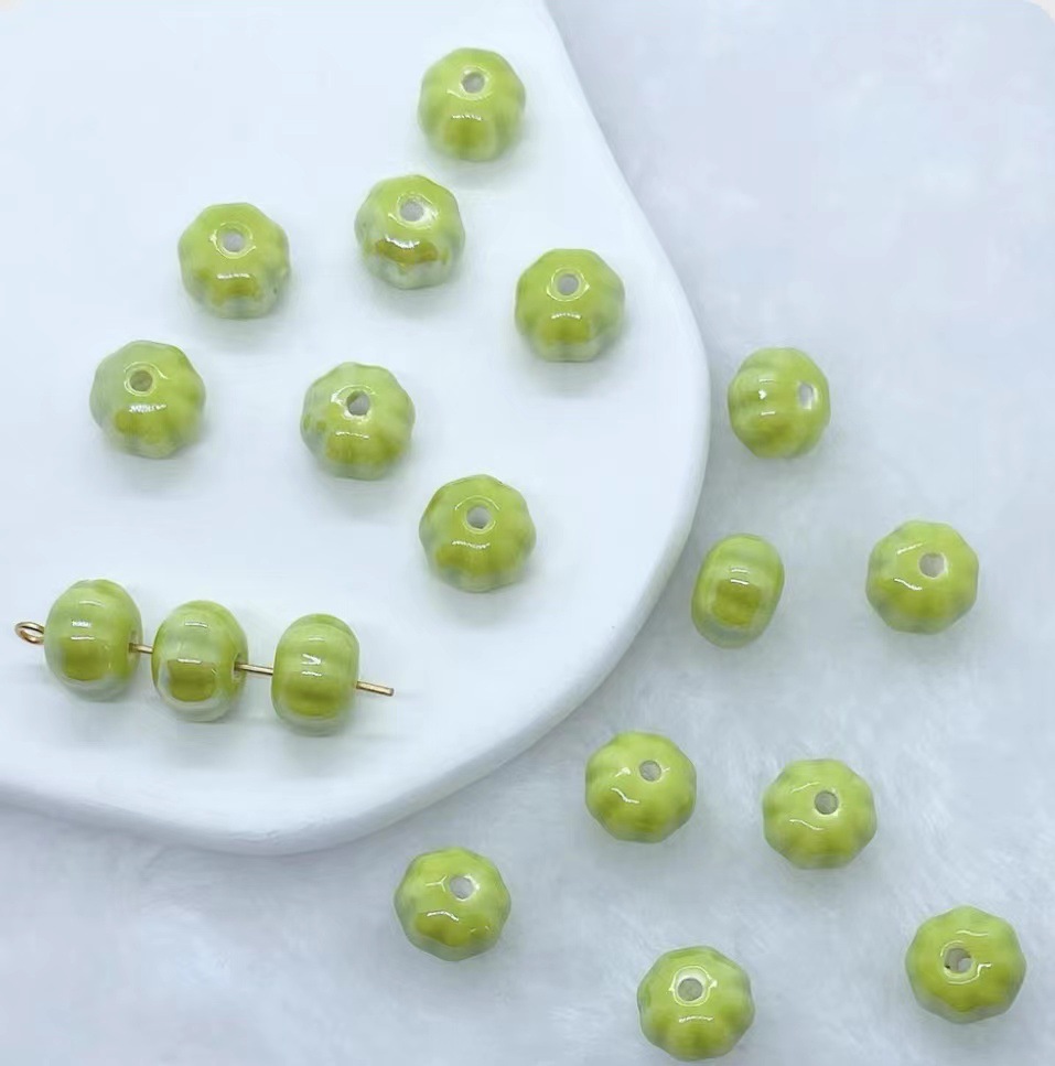 Pumpkin beads [yellow fruit Green]]