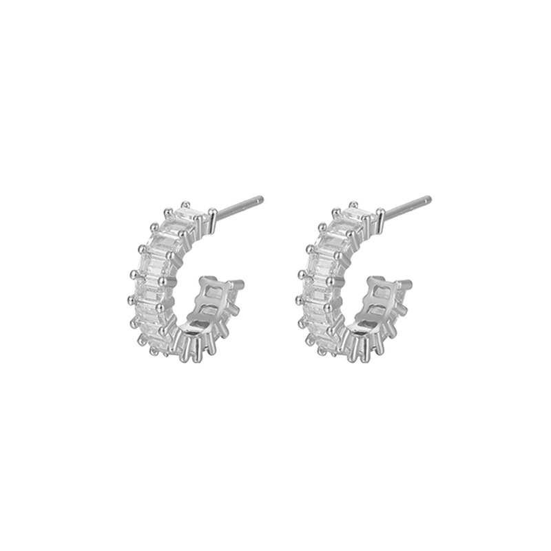 White zircon