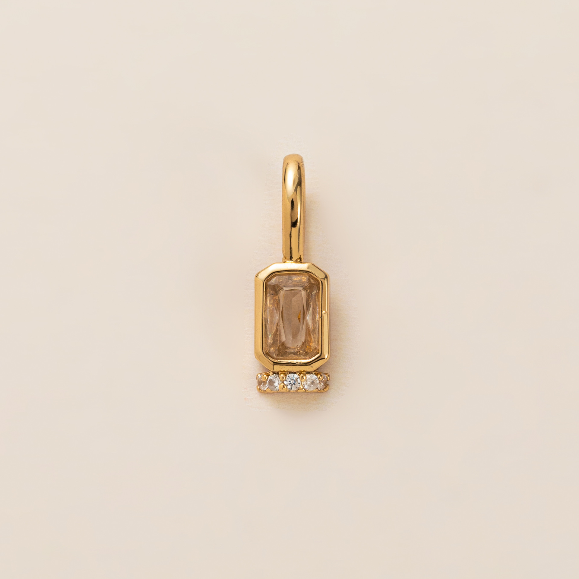April (single pendant)