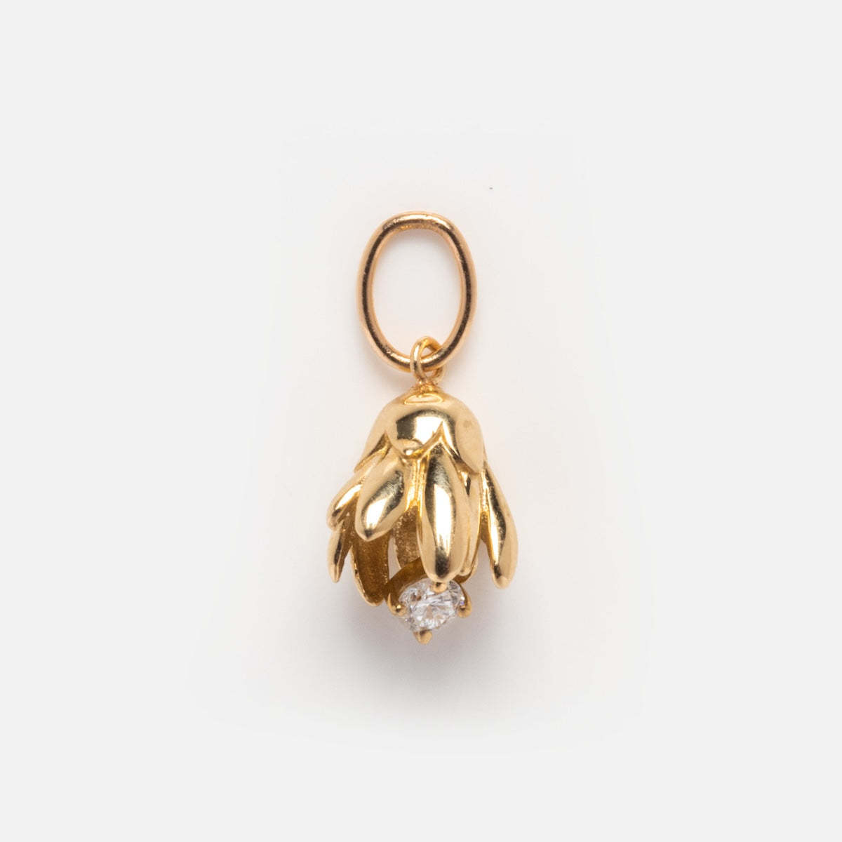 April | Daisy Pendant