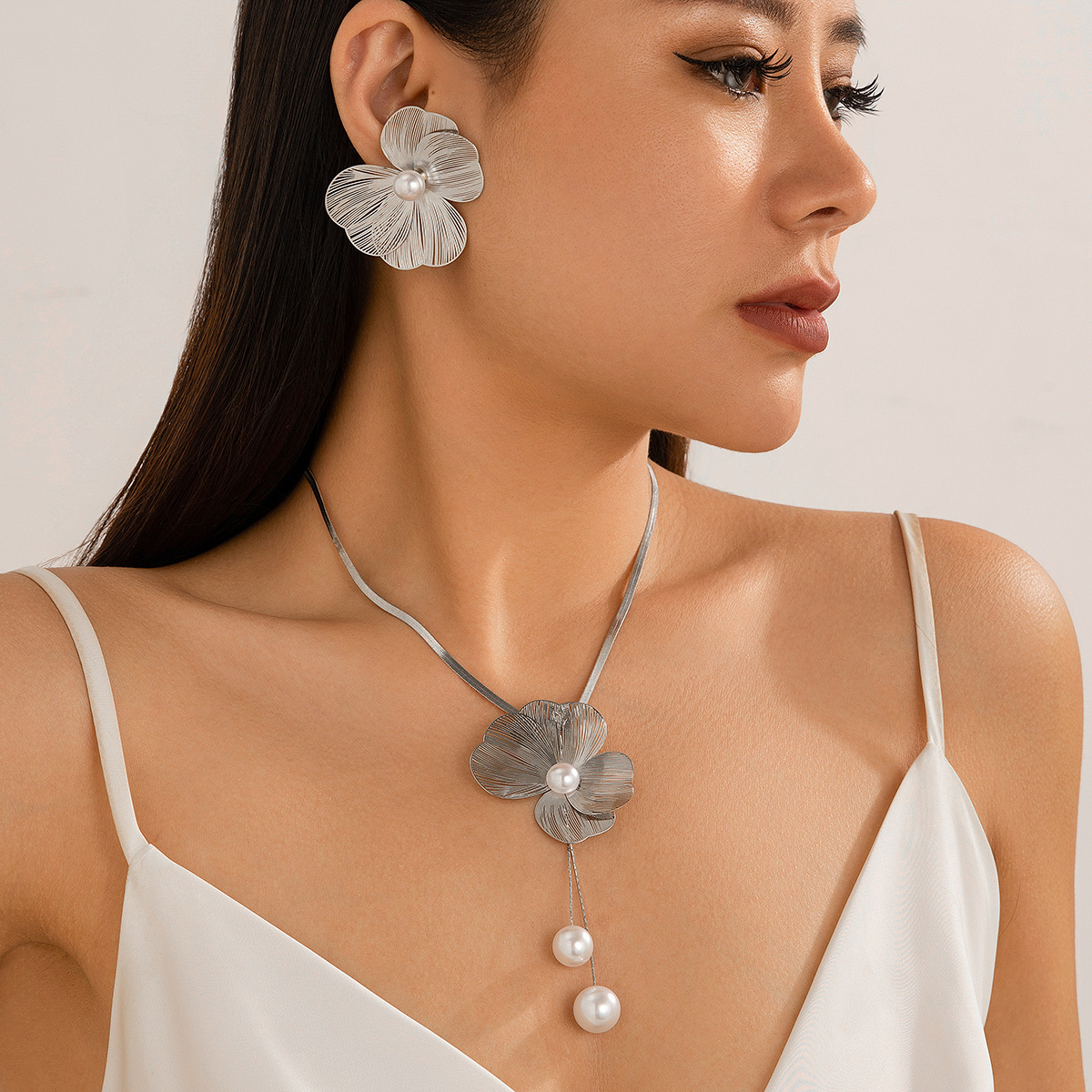 Necklace Stud Earrings White K5084