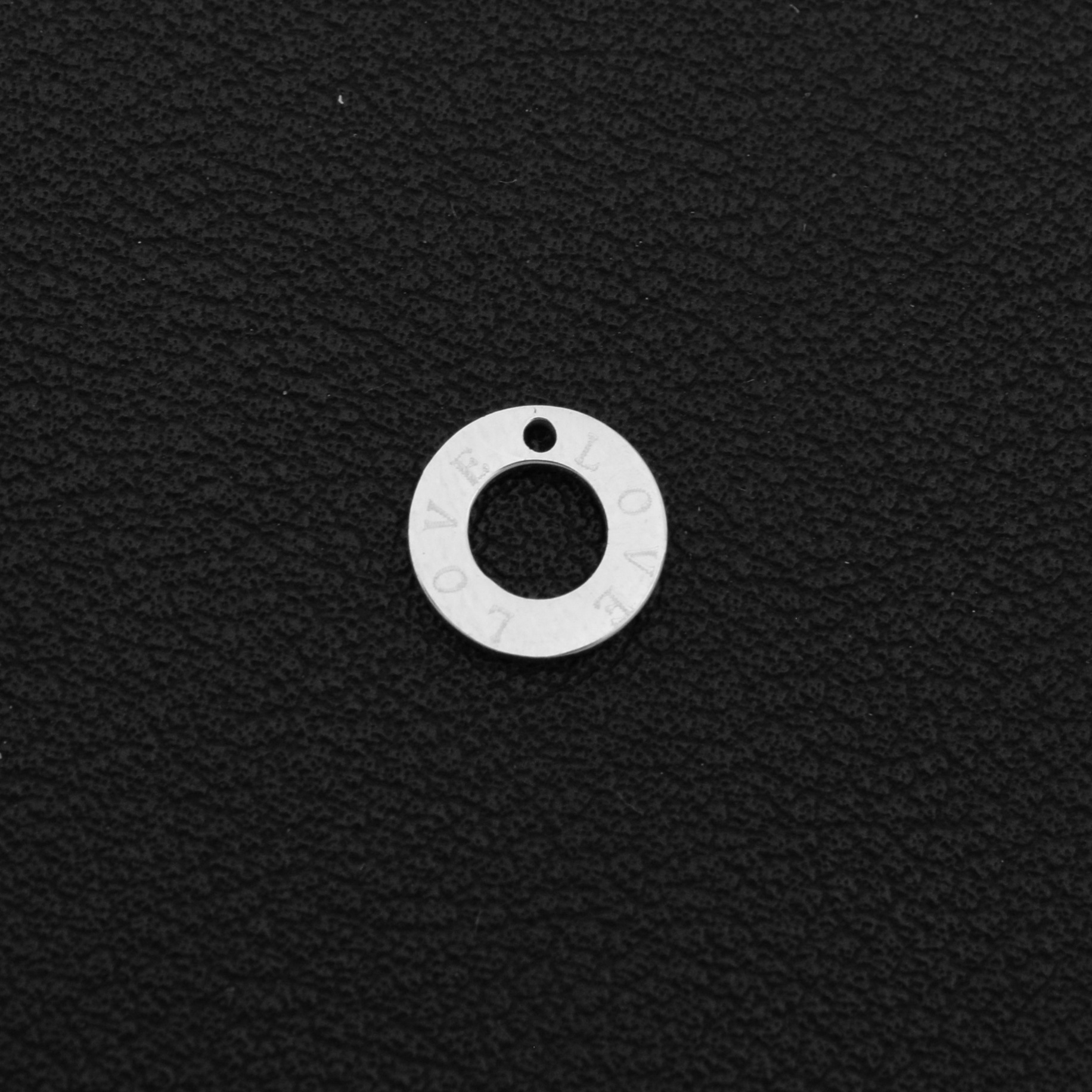 Single hole