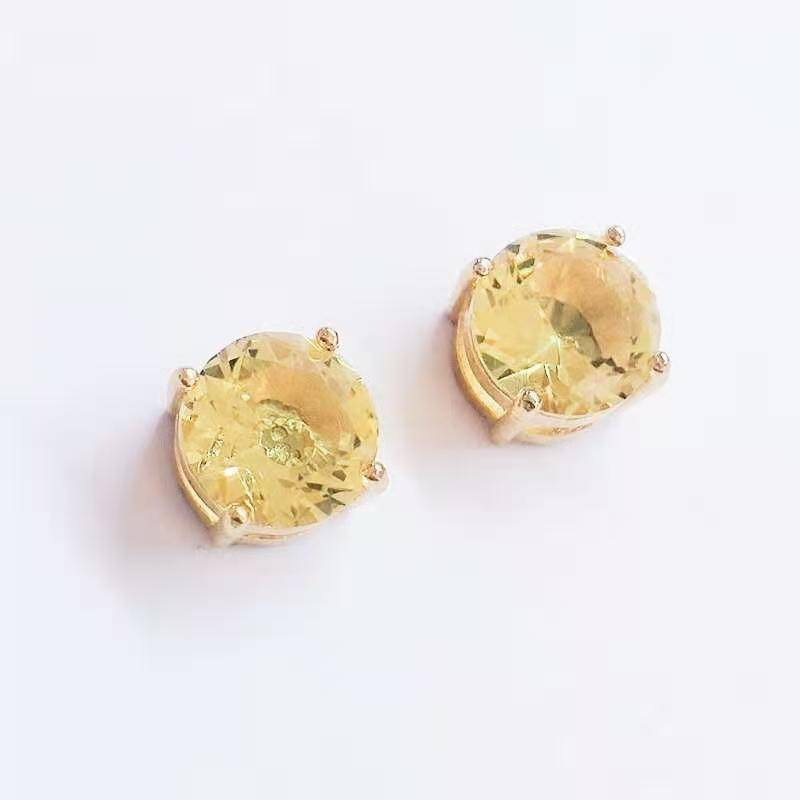 8mm magnet zircon gold