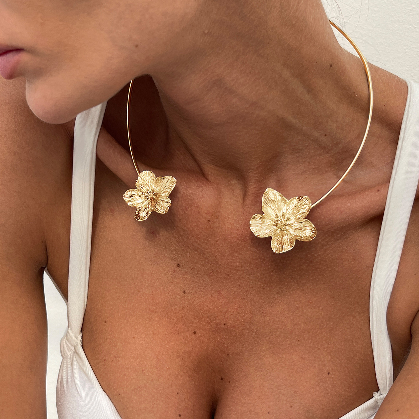 Flower gold 7058