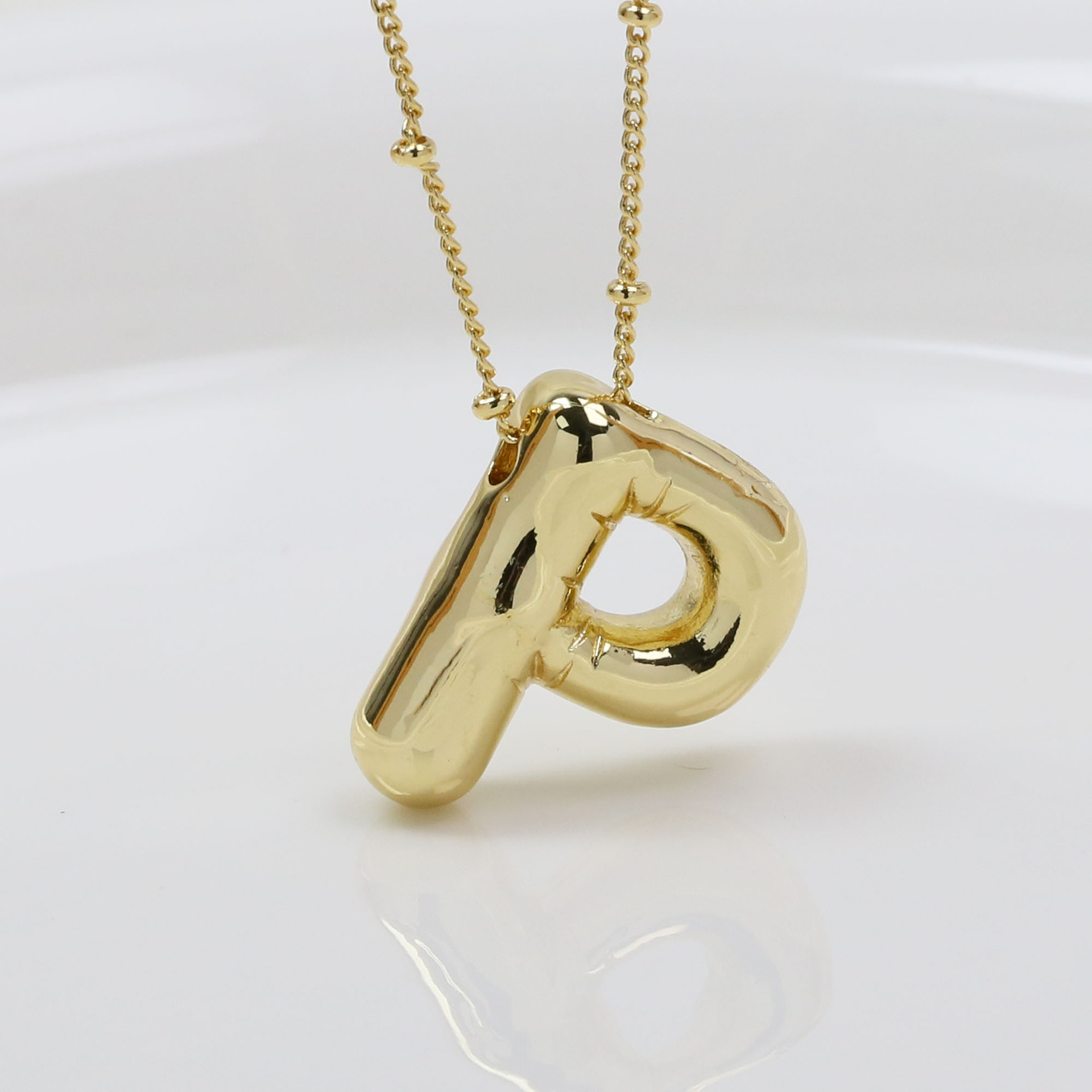 P (Necklace)