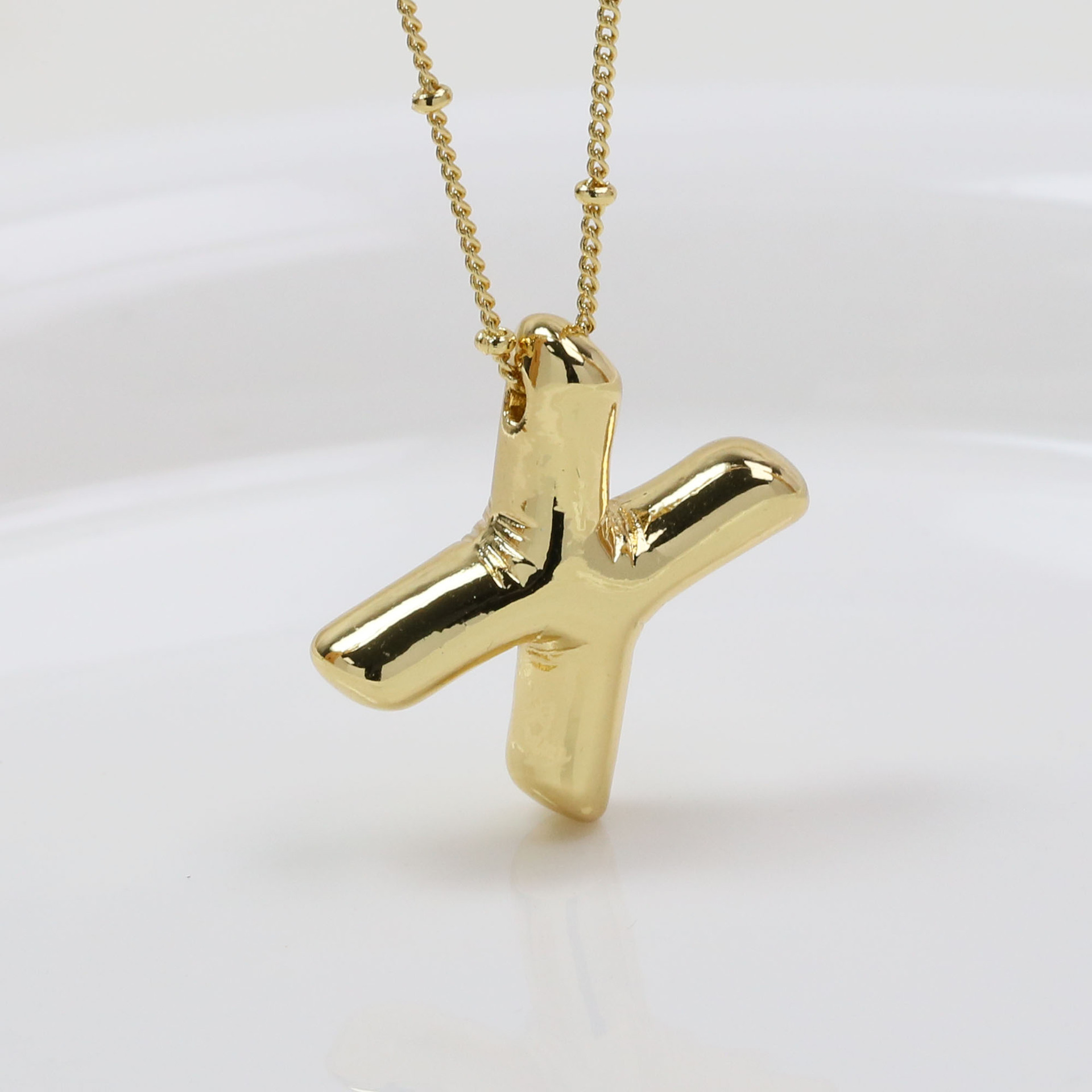 X (Necklace)