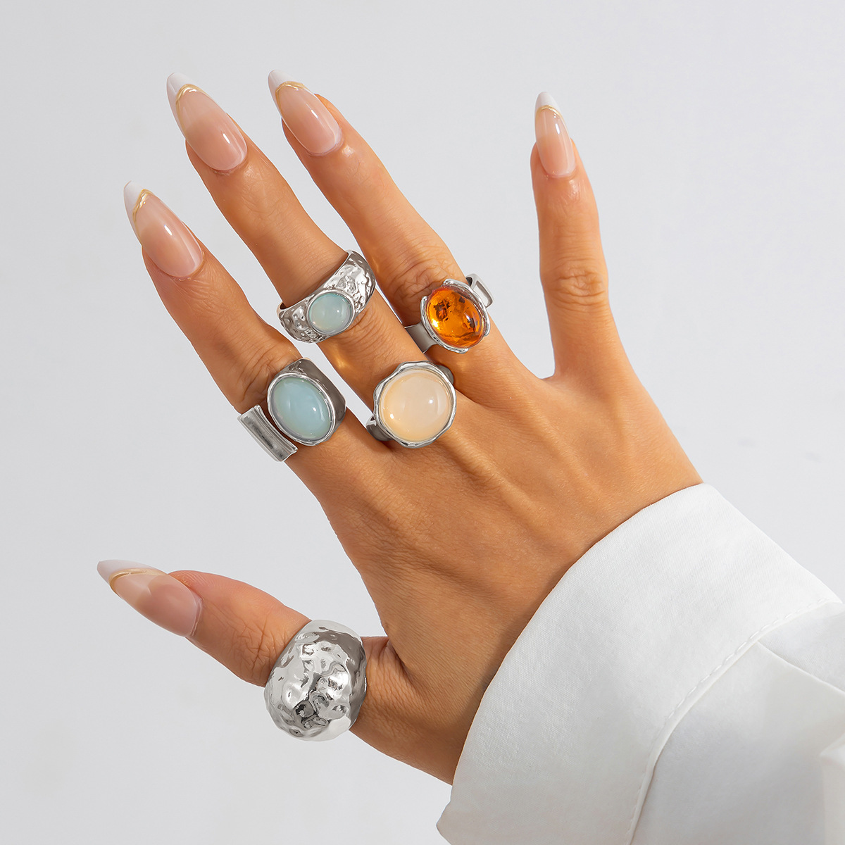 White k ring set 5803